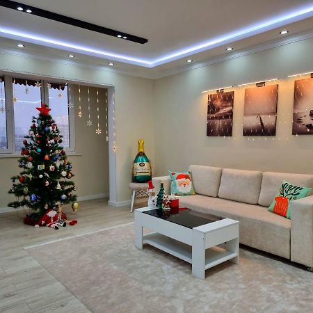 Charming And Modern Apartment At Heart Of Tashkent Esterno foto