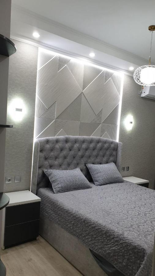 Charming And Modern Apartment At Heart Of Tashkent Esterno foto