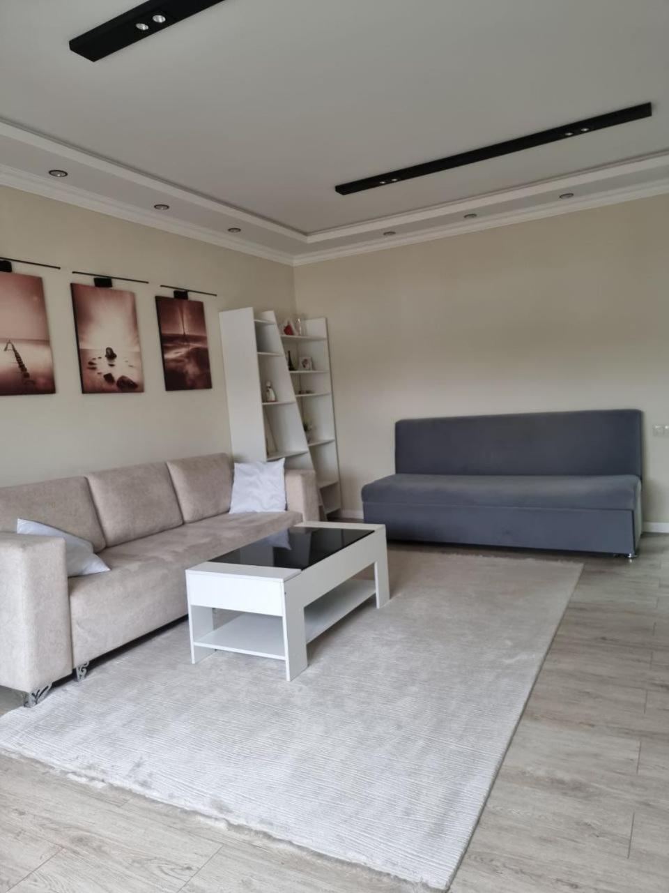 Charming And Modern Apartment At Heart Of Tashkent Esterno foto